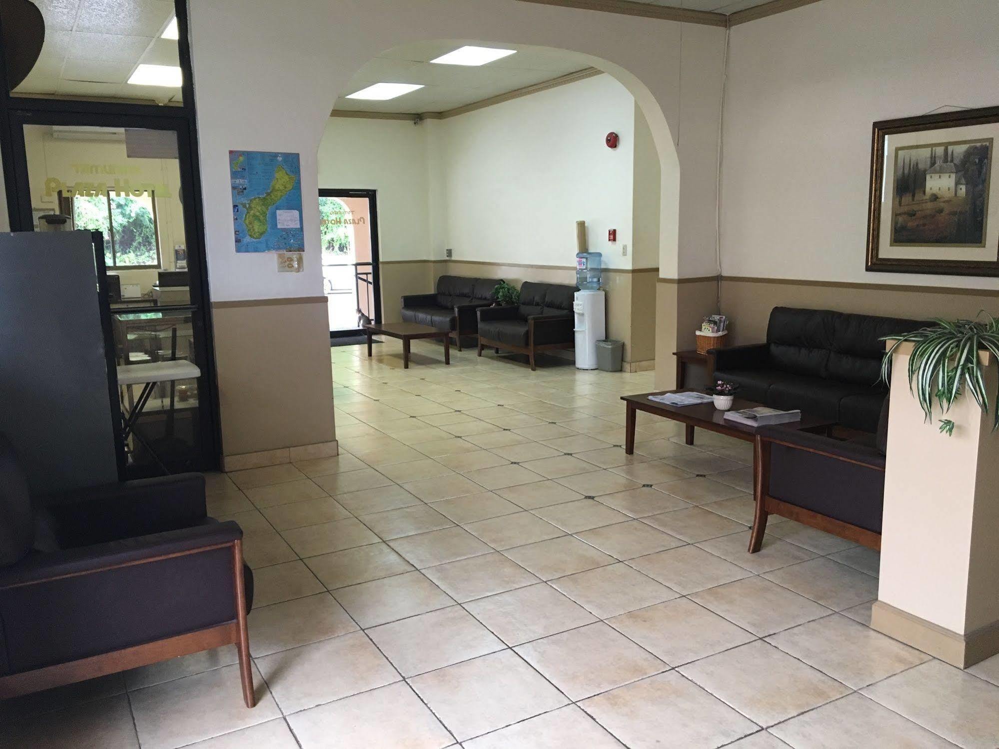 Tamuning Plaza Hotel מראה חיצוני תמונה