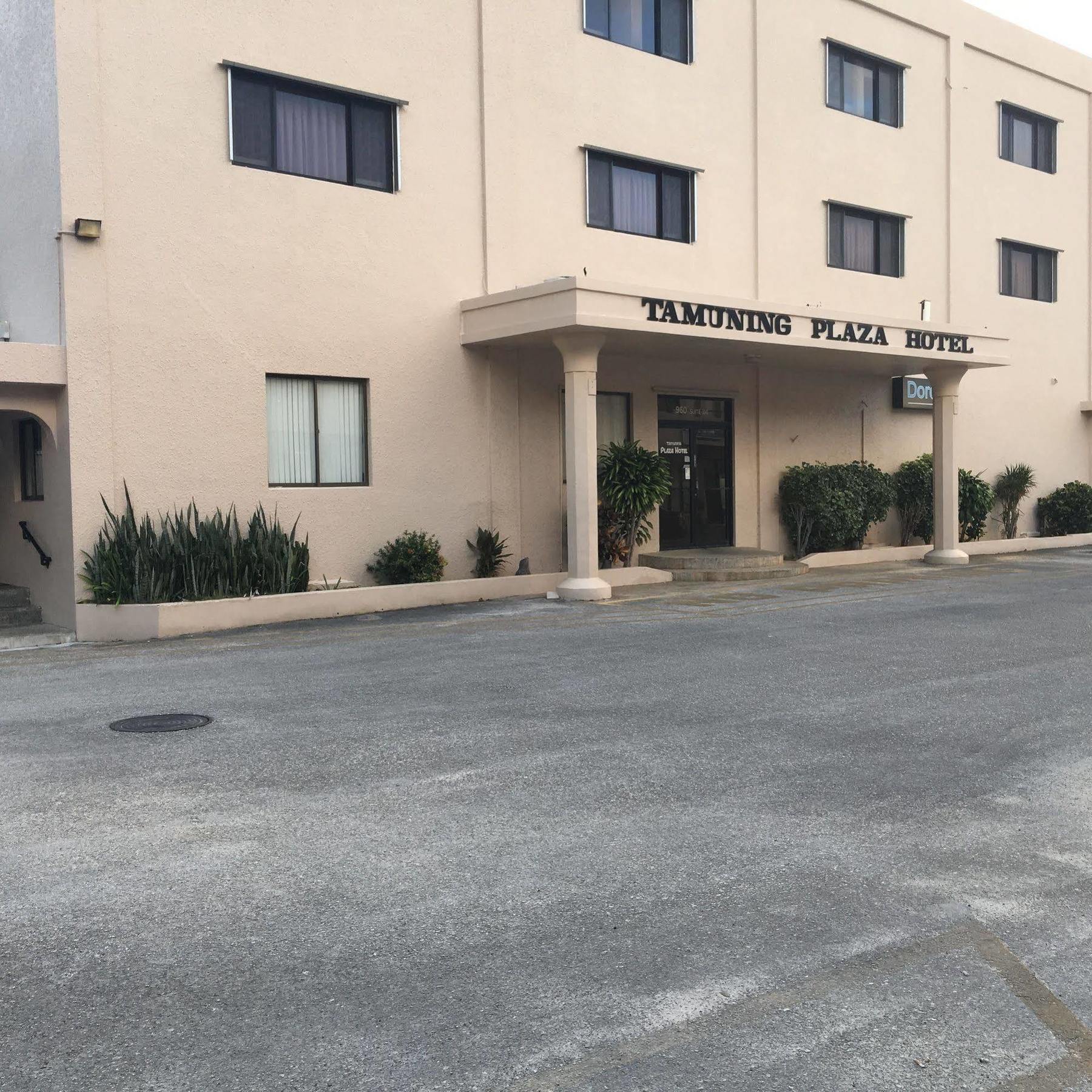 Tamuning Plaza Hotel מראה חיצוני תמונה